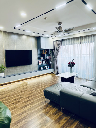 Cần cho thuê căn 118m chung cư Ngoại giao đoàn, full nội thất, 19 triệu