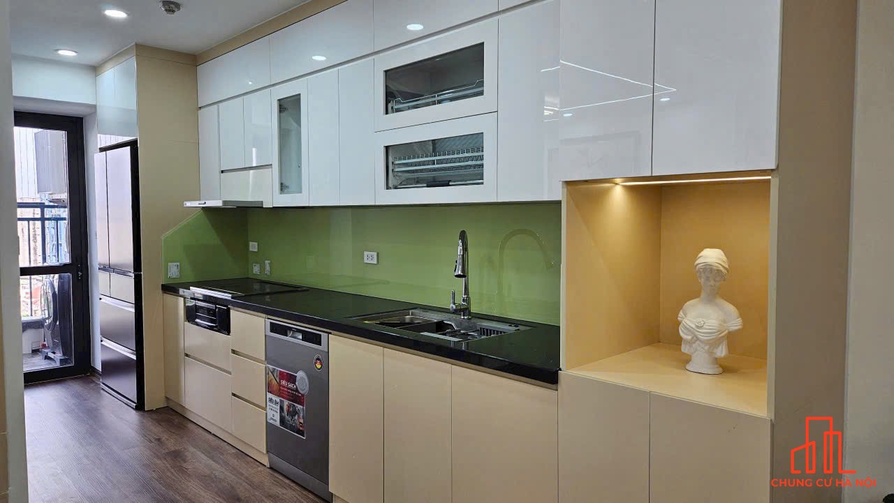 Hiếm! Bán căn 4PN, DT 125m2 và 140m2, hướng Đông Nam/Đông Bắc, view đẹp có slot ô tô - Vin Gardenia