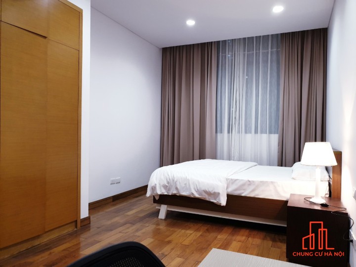 Bán căn hộ cao cấp Dolphin Plaza 164m2 chỉ 61 triệu/m2