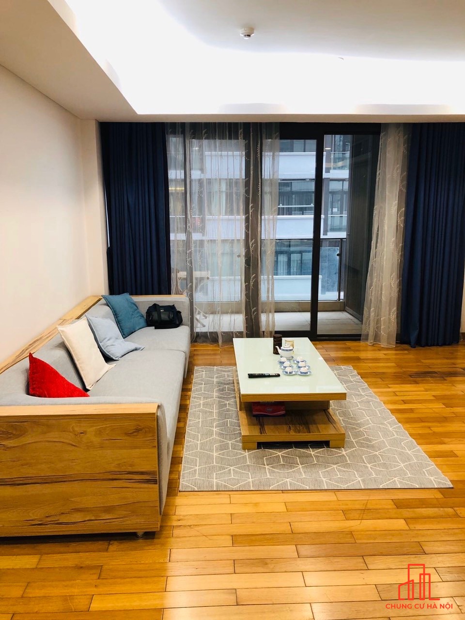 Chính chủ cần bán gấp căn Dolphin Plaza, tháp 2, 133m2, 2PN 2WC đồ cơ bản giá chỉ có: 8.1 tỷ