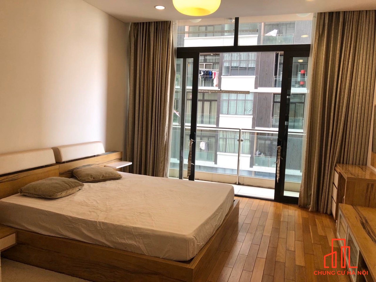 Chính chủ cần bán gấp căn Dolphin Plaza, tháp 2, 133m2, 2PN 2WC đồ cơ bản giá chỉ có: 8.1 tỷ