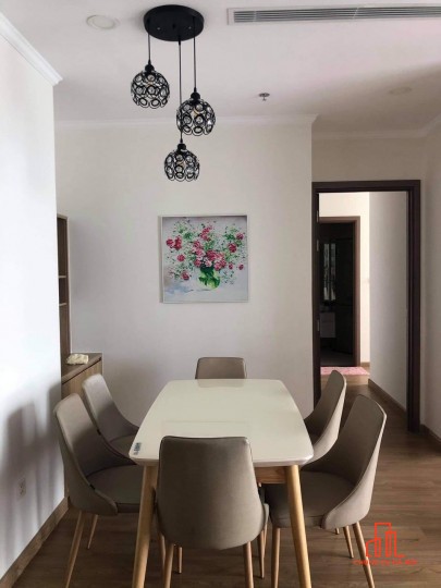 Cần bán căn hộ 1 phòng ngủ, Full nội thất, 52m2 giá chỉ 2.6 tỷ bao phí tại Vinhome Gardenia.
