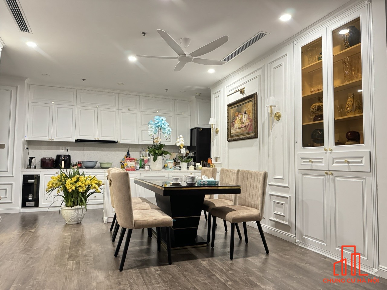 Cam kết giá thực bán nhanh căn hộ 137m2 4pn3vs ban công Đông Nam tầng trung view thoáng giá 14 tỷ