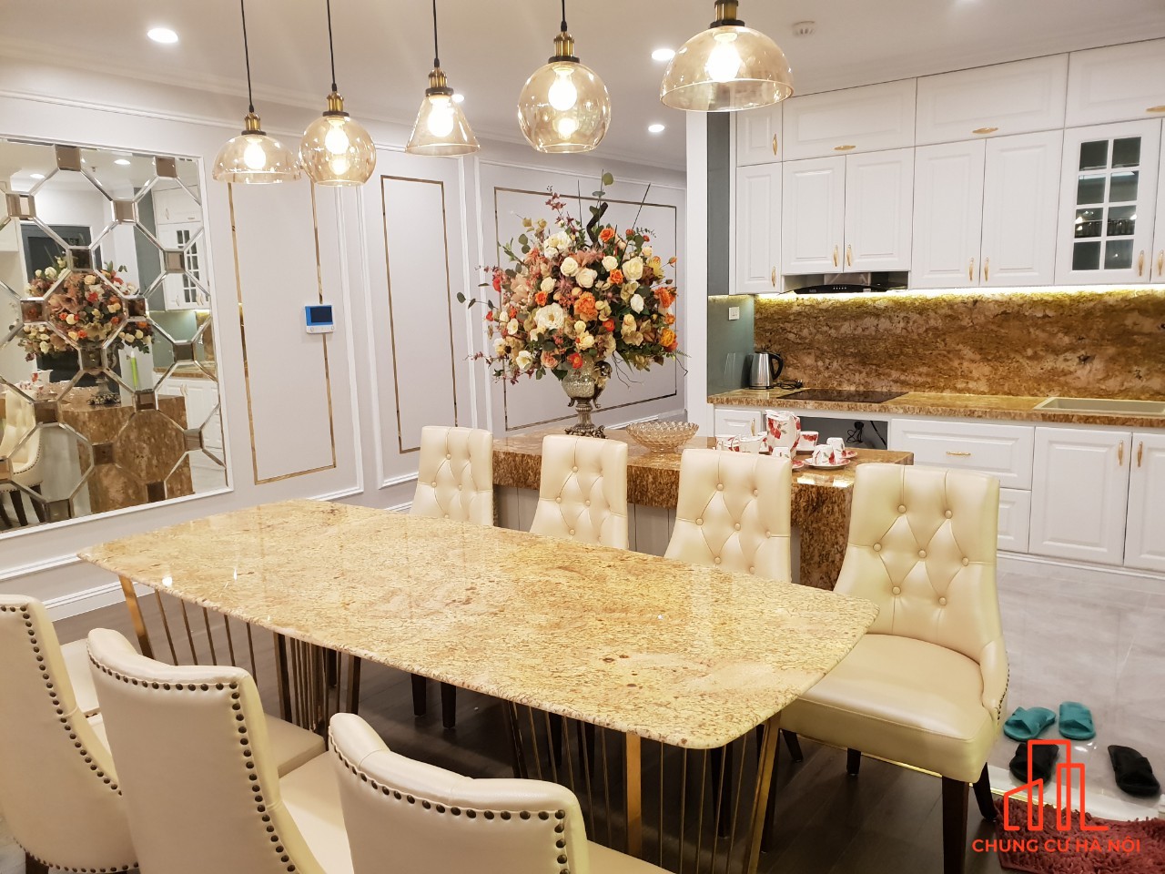 Cực đẹp! Bán căn 121m2 - căn góc, thoáng, mát, 3PN - tầng cao, bc ĐN, nội thất sang trọng, cực xịn.