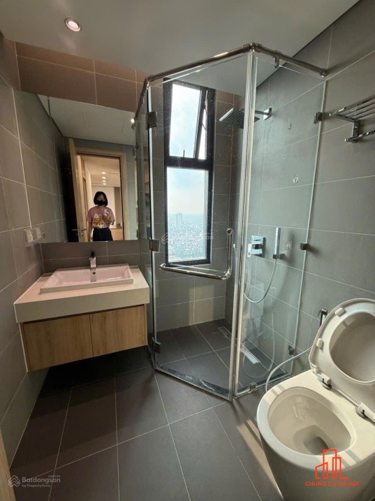Bán CC The Zei Mỹ Đình 9 tỷ, 108m2 3PN 2VS tầng trung view thoáng căn góc có slot ô tô full đồ đẹp