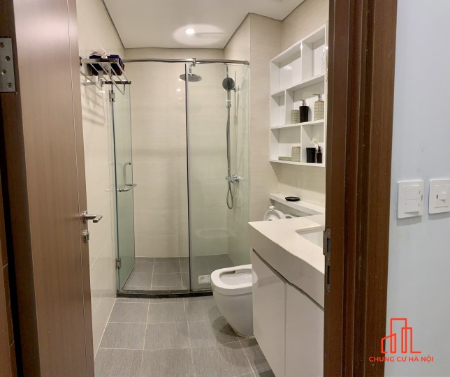 Cần bán nhanh căn hộ ở Florence Trần Hữu Dực, Tòa R2, 3 phòng ngủ, 2 vệ sinh, Full nội thất giá chỉ có 3.35 tỷ