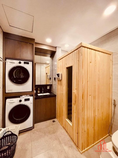 Bán chung cư Dolphin Plaza 28 Trần Bình - Nam Từ Liêm - Hà Nội 186m2 full nội thất, 9.35 tỷ