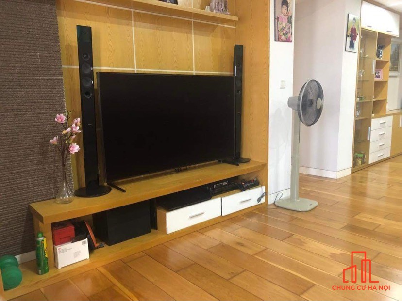 Cho thuê căn 3n indochina plaza xuân thủy full nội thất cao cấp, giá 25tr/tháng lh: 0906212358