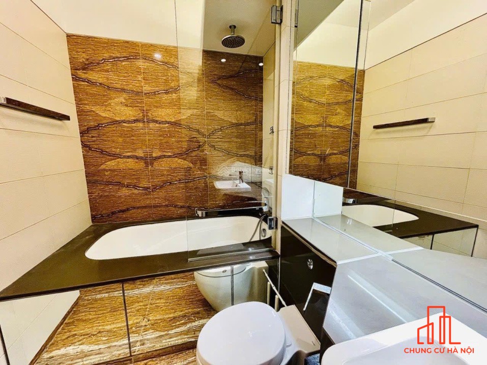 Em cần cho thuê Căn hộ 3 ngủ full đồ IPH giá tốt