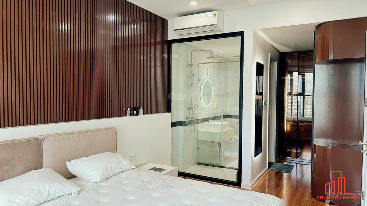 Cần bán rất gấp căn hộ 2PN Sky Park Residence 80,5m2 ban công ĐN, full nội thất, view thành phố