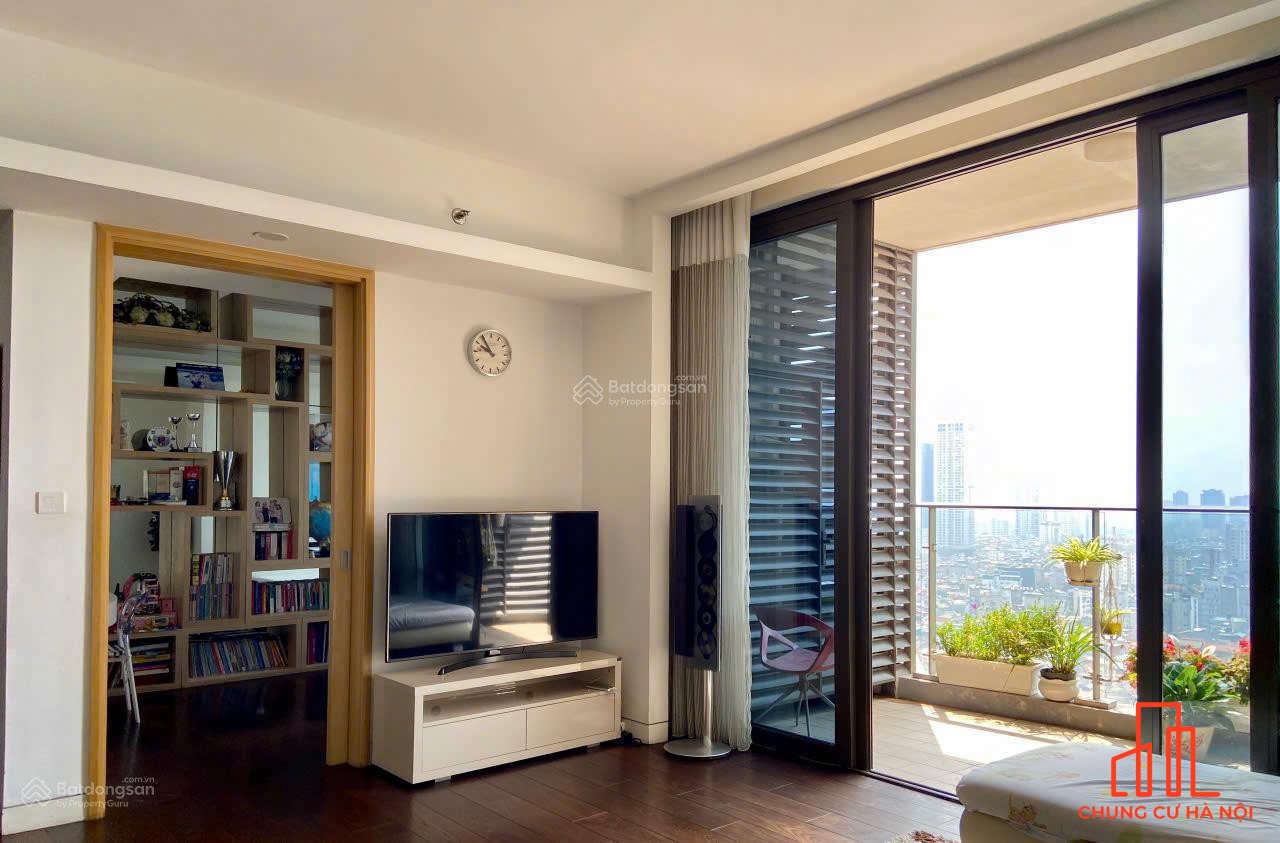 Bán căn hộ IPH diện tích 145m, 3PN 2WC nhà mới full nội thất cao cấp, tầng cao view đẹp vào ở ngay