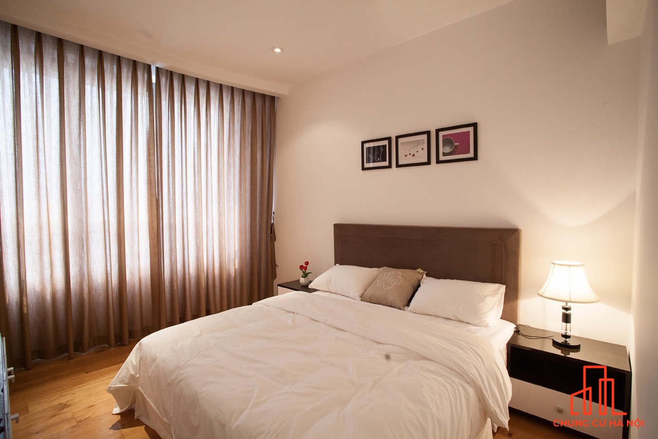 Bán căn hộ CC Indochina Plaza, 9,9 tỷ, 98m2, 2PN, 2WC, view đẹp tại Xuân Thủy, Cầu Giấy, Hà Nội