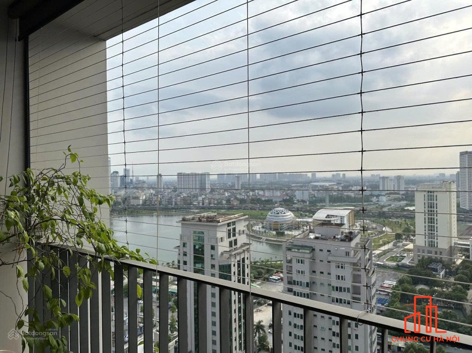 Chính chủ cần bán căn hộ Sky Park Residence. 75m2. 2pn2vs. View thoáng mát. Full nội thất