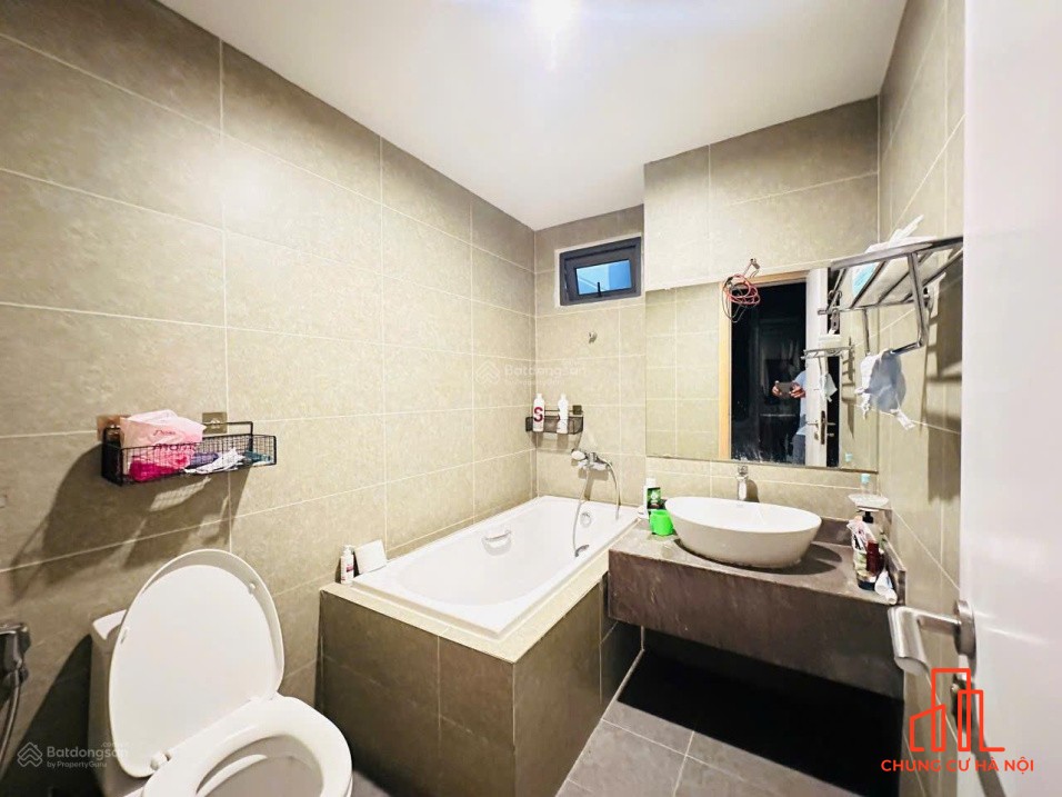 Chính chủ cần bán CC FLC 265 Cầu Giấy 3PN 2WC tại Cầu Giấy, 9 tỷ, 115m2 đẹp, nhiều tiện ích