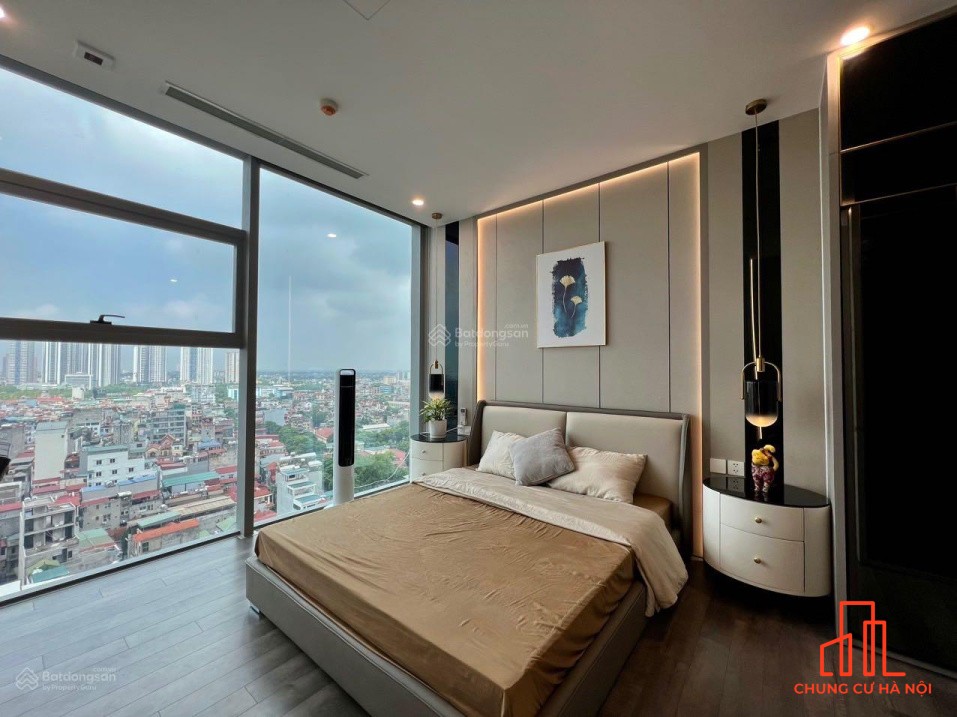 Chính chủ bán căn 2PN FLC 265 Cầu Giấy, DT 100m2, giá 8 tỷ, đầy đủ nội thất, có slot ô tô, sẵn sổ
