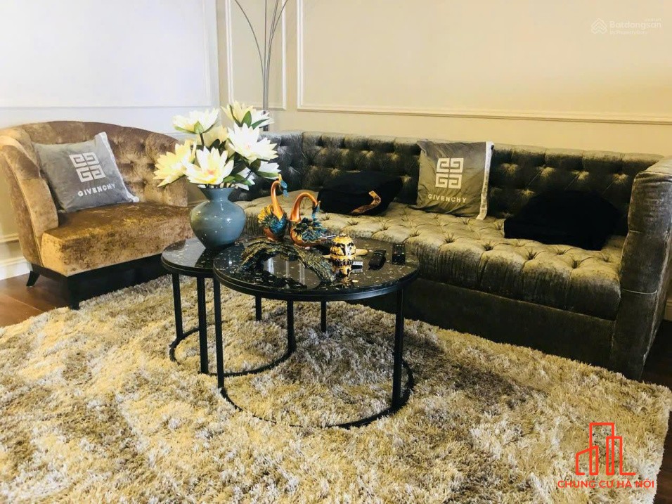 Em Tú Anh đang có quỹ 8 căn chung cư Discovery Cầu Giấy 4PN3VS - DT 195m2, 210m2. Giá tốt từ 13.5 tỷ