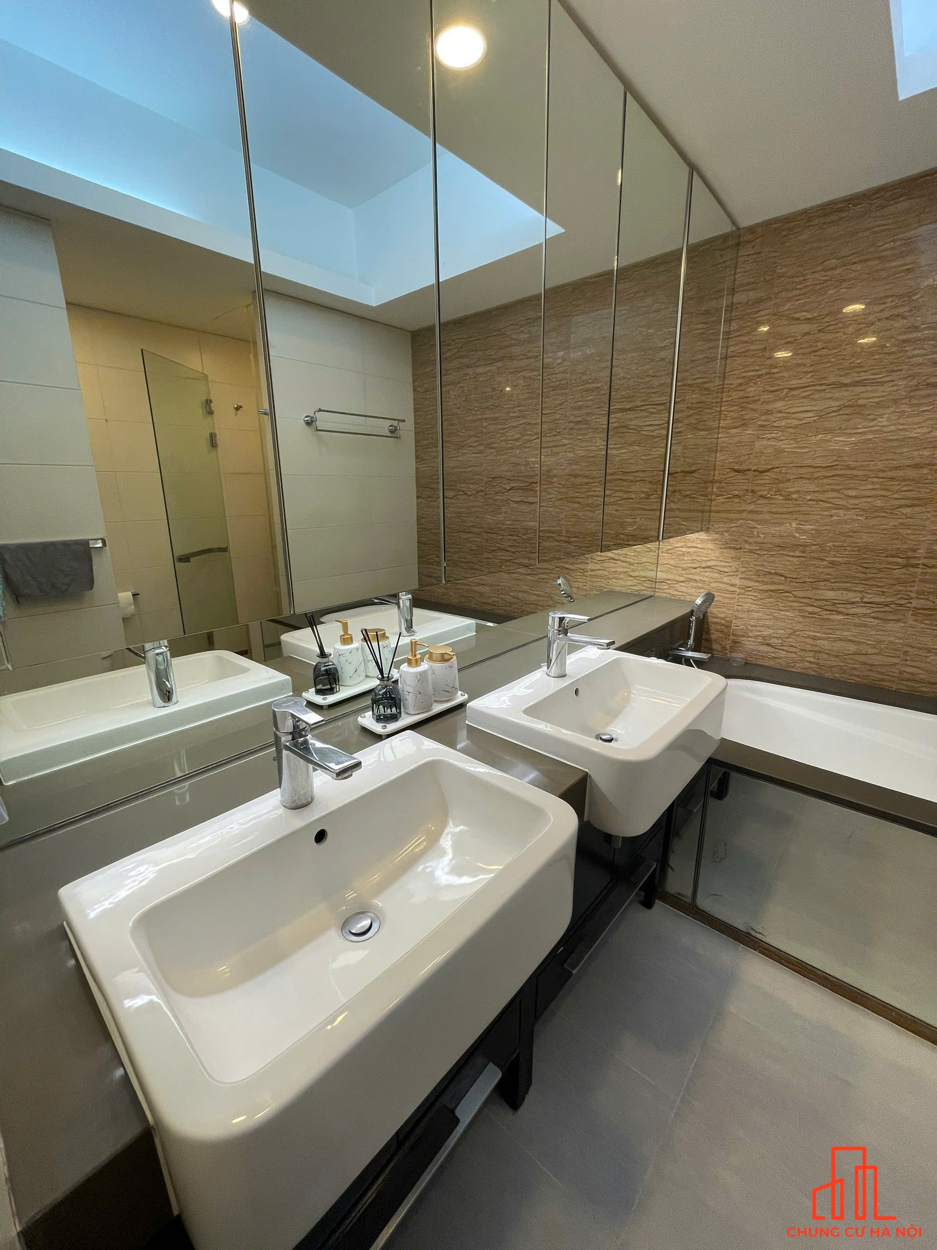 Bán quỹ căn hộ IPH 93m2, 98m2, 117m2, 145m2, 200m2, từ 2-3-4phòng ngủ. Giá tốt nhất, 098.333.5420