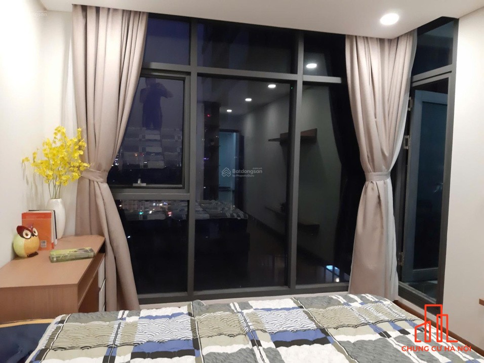 Bán căn 2PN rộng, nhà vuông - diện tích 100m² - Phòng ngủ có ban công, view thoáng