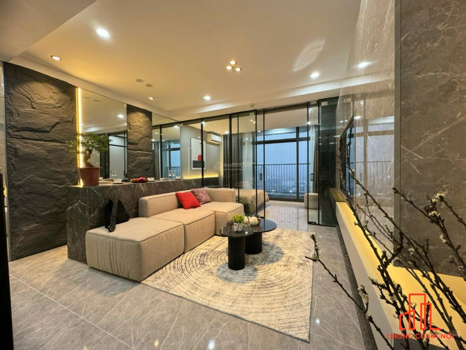 Bán căn 2 phòng ngủ giá 7,2 tỷ, nhà đẹp ở ngay, có 2 lốt ô tô, Discovery Complex