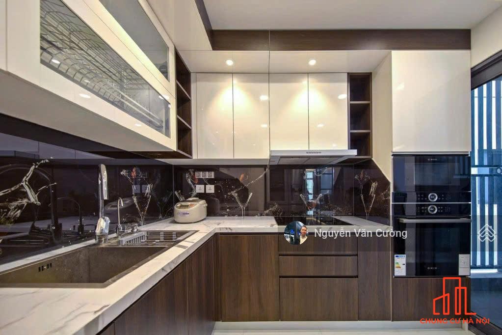 Bán căn hộ 210m2 4PN 3vs chung cư cao cấp Discovery Complex - 302 Cầu Giấy.