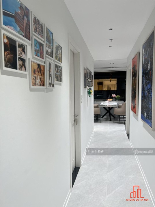 Bán căn hộ 4PN DT: 210m2, Full nội thất, chung cư tại Discovery Complex Cầu Giấy, giá cực tốt