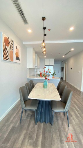 Hiếm! Bán căn góc 3 phòng ngủ 100m2 tầng trung Đông Nam full nội thất Vinhomes West Point 11.25 tỷ