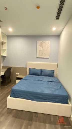 Hiếm! Bán căn góc 3 phòng ngủ 100m2 tầng trung Đông Nam full nội thất Vinhomes West Point 11.25 tỷ