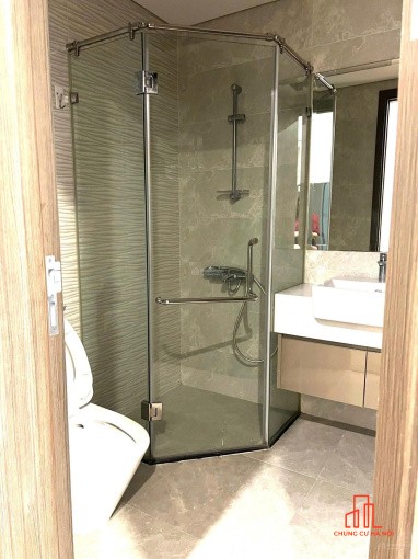 Cần tiền bán gấp chung cư 2 ngủ tòa West Point Phạm Hùng 85m2 2N 2W sổ đỏ lâu dài 7,9 tỷ