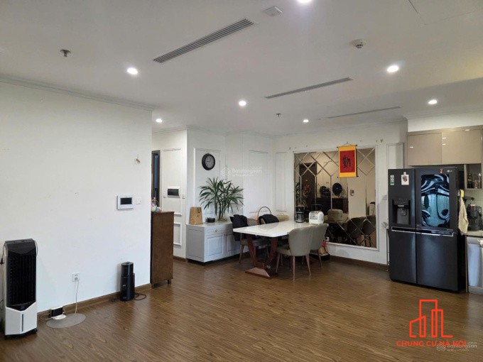 Chủ nhà bán gấp căn hộ 3N tại Vinhomes West Point, Phạm Hùng, DT 96m2 full nội thất, giá 12,5 tỷ