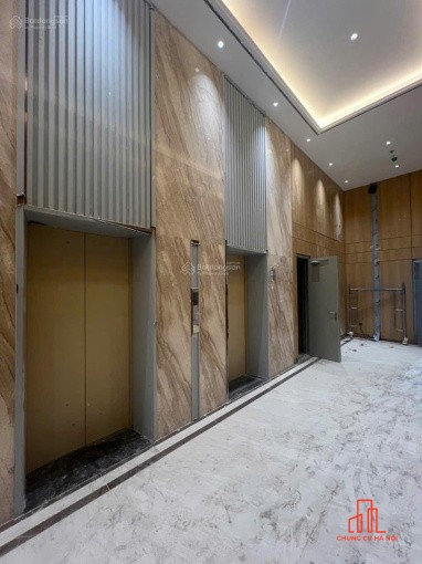 Chủ nhà đi nước ngoài muốn chuyển nhượng hợp đồng căn hộ 3pn + 2wc hướng mát tại Capital Elitle