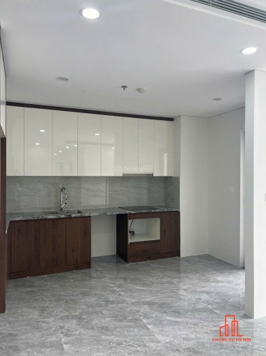 Chủ nhà đi nước ngoài muốn chuyển nhượng hợp đồng căn hộ 3pn + 2wc hướng mát tại Capital Elitle