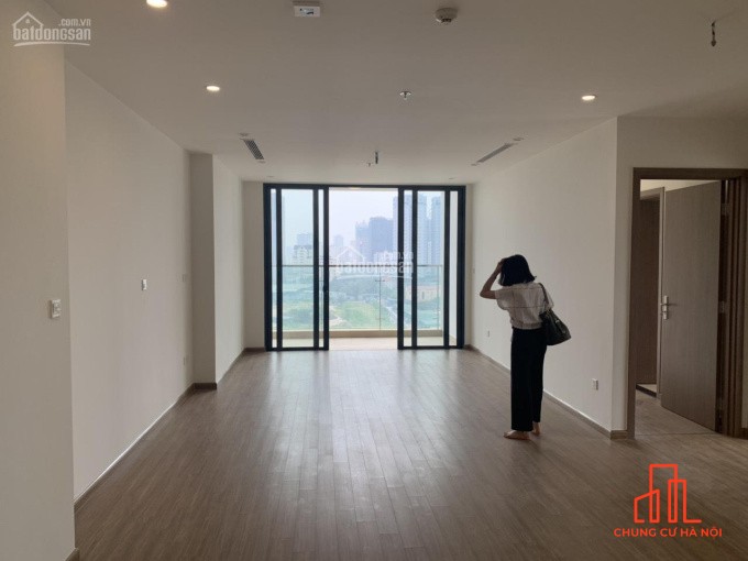 Bán căn góc 08A. S2 thiết kế 3 ngủ + 1, nội thất chủ đầu tư Vinhomes Skylake, view hồ điều hòa