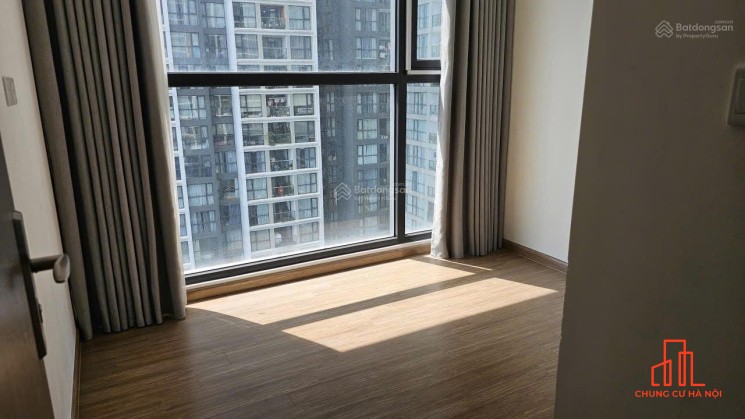Bán gấp căn hộ 3PN, 90m2 view hồ tại Vinhomes Skylake, Phạm Hùng, Nam Từ Liêm, giá từ 150 triệu/m2