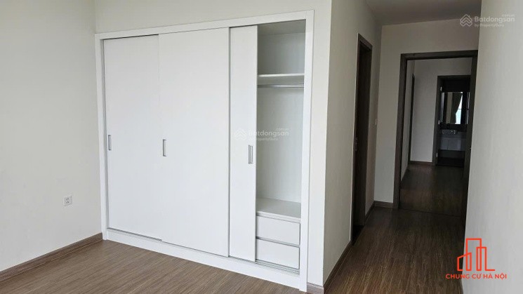 Bán gấp căn hộ 3PN, 90m2 view hồ tại Vinhomes Skylake, Phạm Hùng, Nam Từ Liêm, giá từ 150 triệu/m2