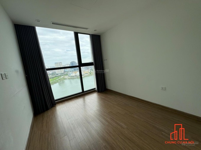 Đặc biệt, bán căn Vew hồ, Vinhomes Skylake, tòa S3, 3 phòng ngủ, tầng trung diện tích 99m2.