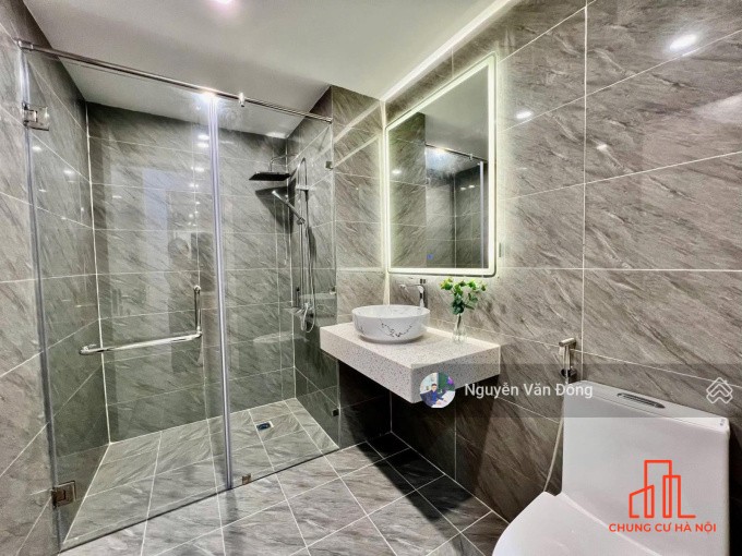 Vợ chồng tôi cần bán căn 2 ngủ tầng trung view hồ cực đẹp, sổ đỏ sẵn giao dịch, full nội thất đẹp