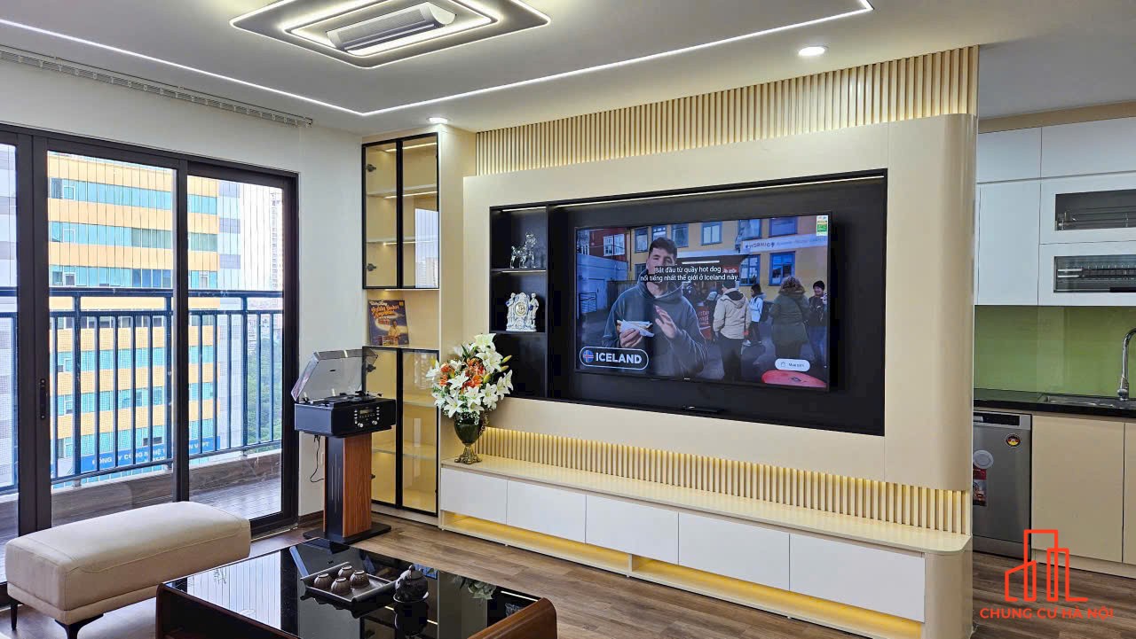 Hiếm! Bán căn 4PN, DT 125m2 và 140m2, hướng Đông Nam/Đông Bắc, view đẹp có slot ô tô - Vin Gardenia