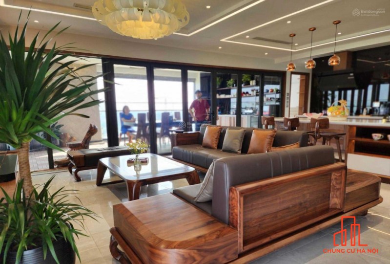 Bán nhanh căn chung cư Dolphin, 3PN, 182m2, tầng đẹp, hướng mát mẻ giá tốt nhất thị trường