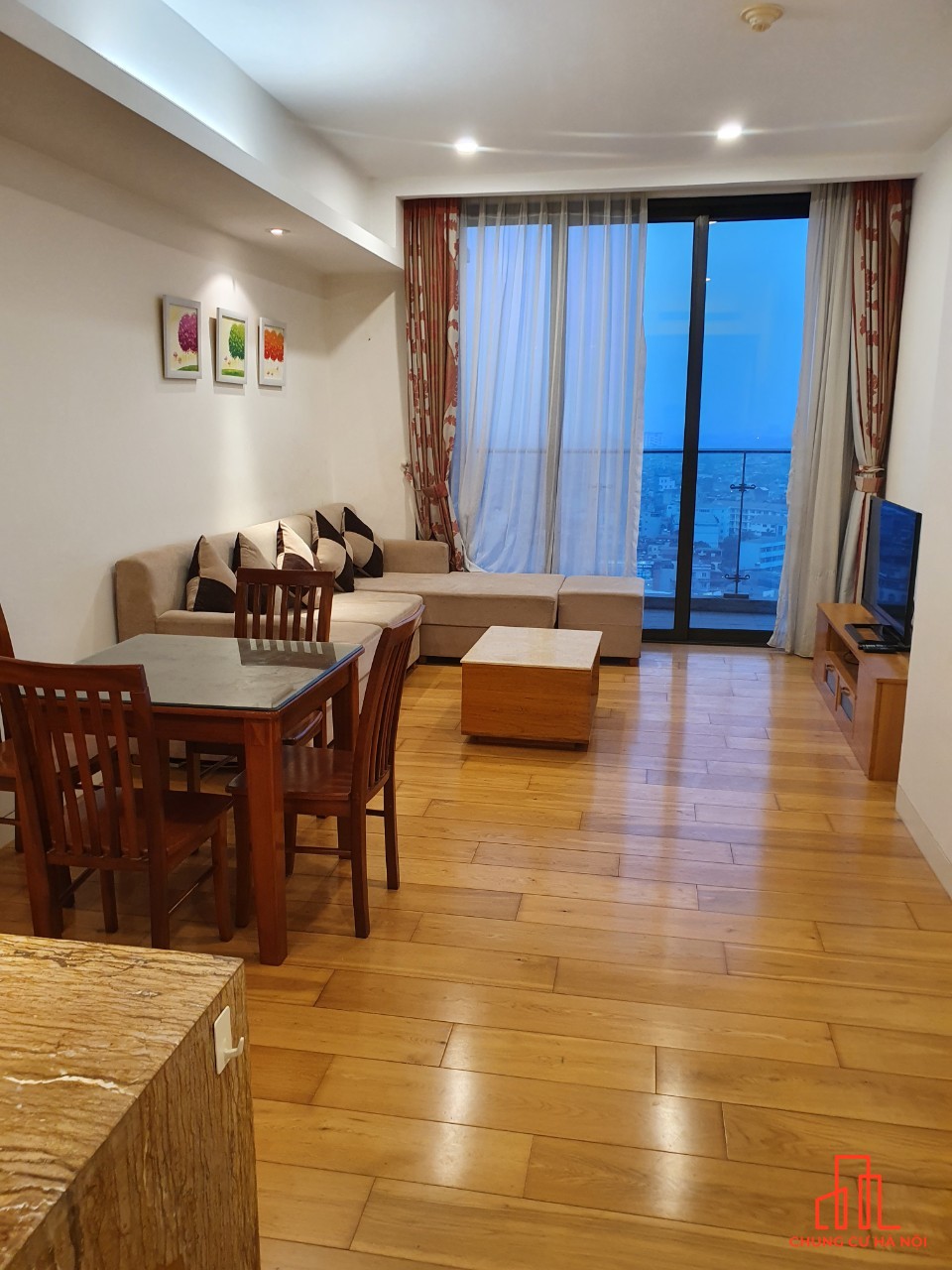 Cho thuê căn hộ 2PN đẹp tại Indochina Plaza, 21,5 triệu, 93m2, Cầu Giấy, Hà Nội