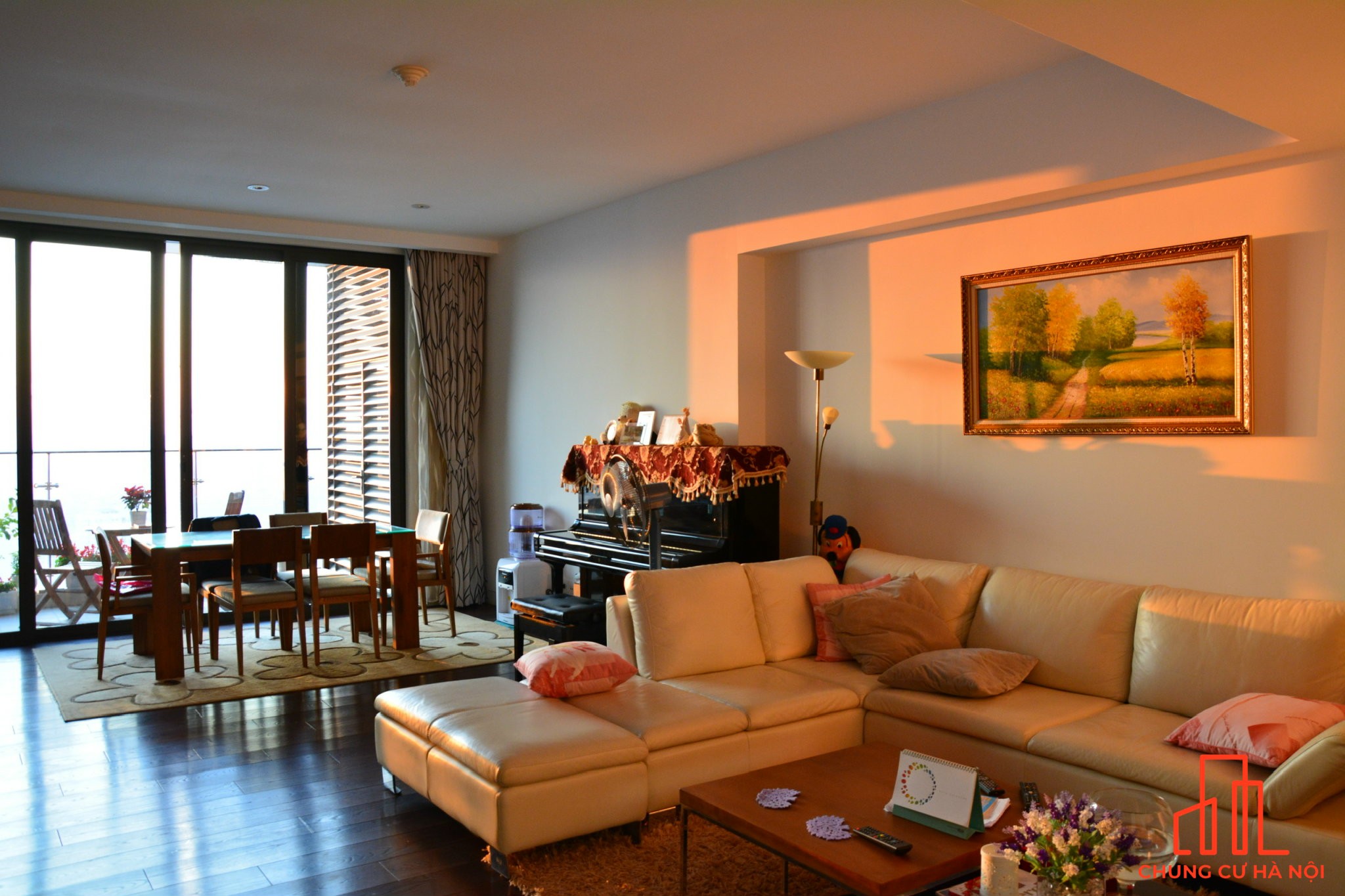 Chuyển định cư nước ngoài, cần bán căn góc 3PN tại Indochina Plaza, nhà đẹp, hướng mát
