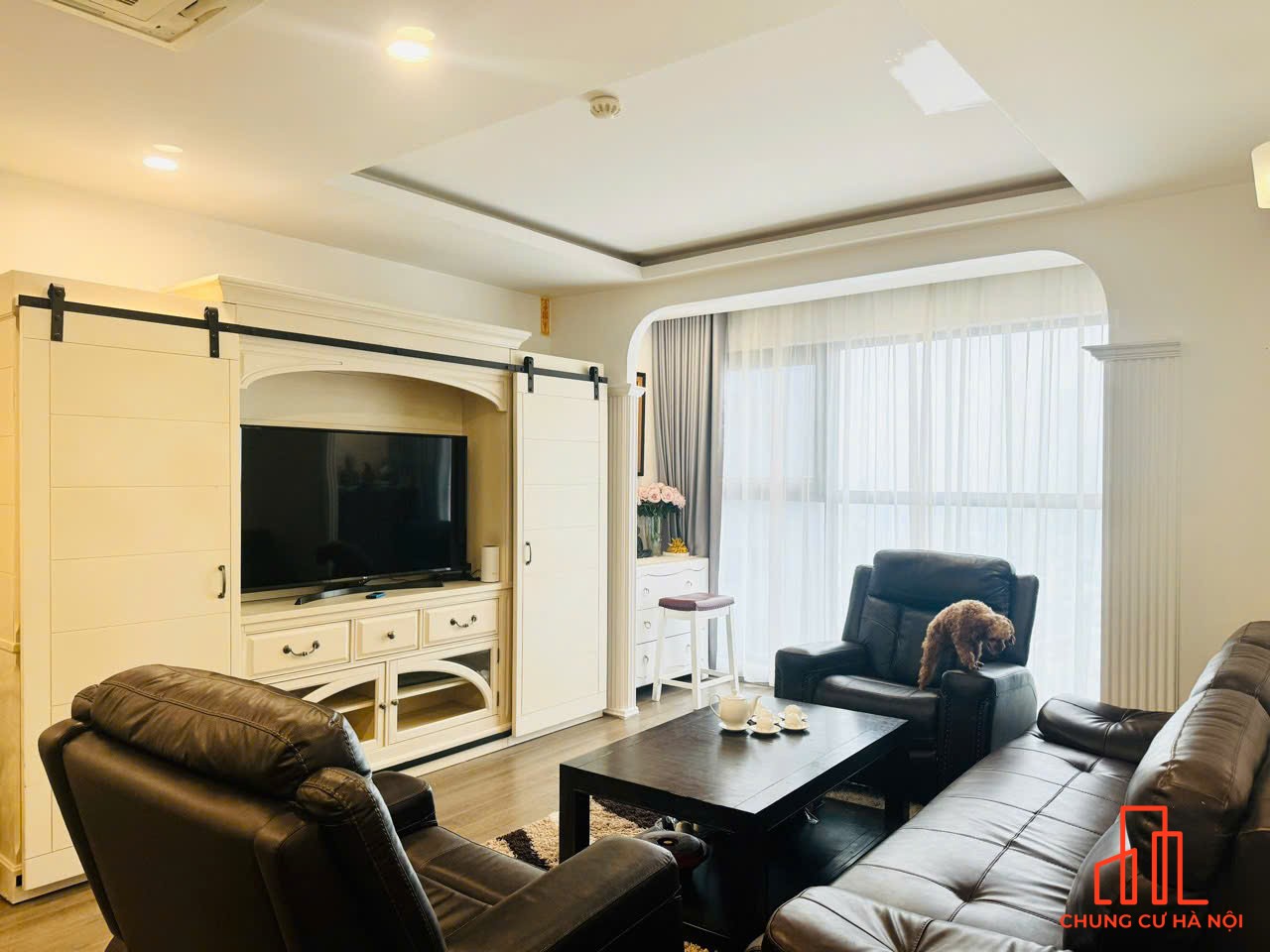Cực hiếm! Bán căn 121m2 - căn góc, thoáng, mát, 3PN - tầng cao, bc ĐN, nội thất nhập khẩu cực xịn.