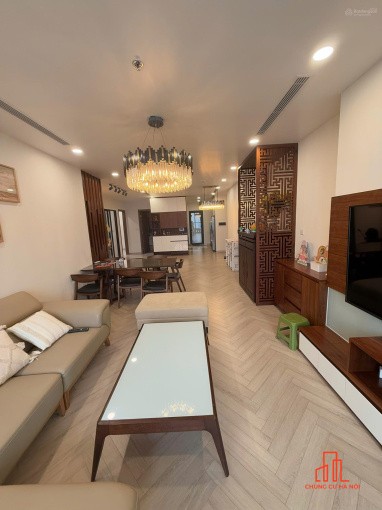 Bán nhanh - giá cực tốt. Căn 3pn view hồ Vinhomes Skylake.