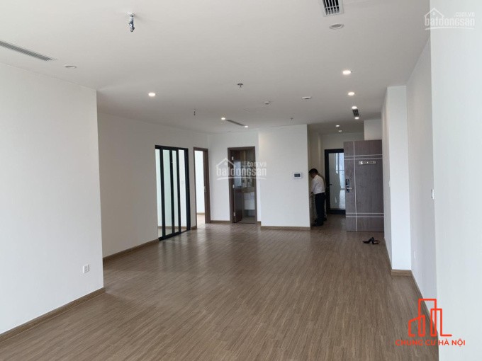 Bán căn góc 08A. S2 thiết kế 3 ngủ + 1, nội thất chủ đầu tư Vinhomes Skylake, view hồ điều hòa
