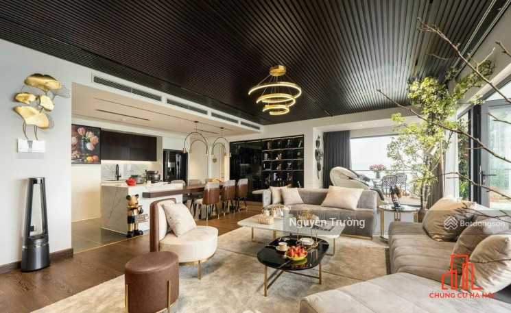 Chính chủ bán căn hộ 155m2, 4 phòng ngủ, view hồ đẹp, chung cư Vinhomes Skylake. Giá 15.5 tỷ