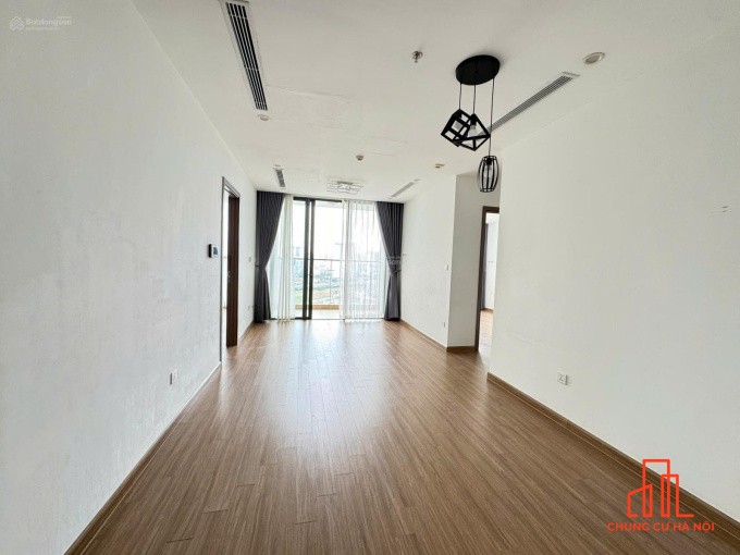 Đặc biệt, bán căn Vew hồ, Vinhomes Skylake, tòa S3, 3 phòng ngủ, tầng trung diện tích 99m2.